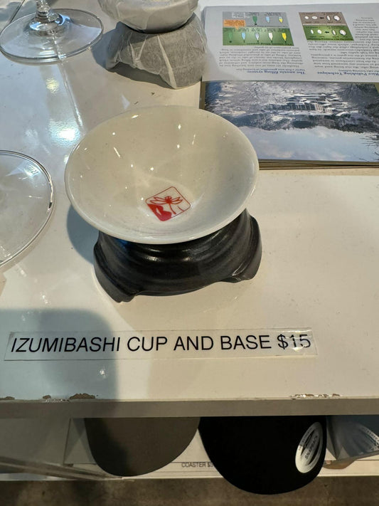 Izumibashi Sakazuki cup and base